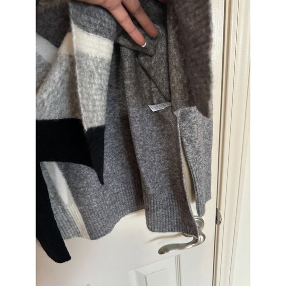 ATHLETA Transit Colorblock Merino Knit Wool Turtleneck Hi Low Sweater Small /L1 - Picture 4 of 8